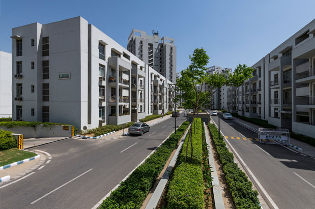 Boulevard Heights & Residences 