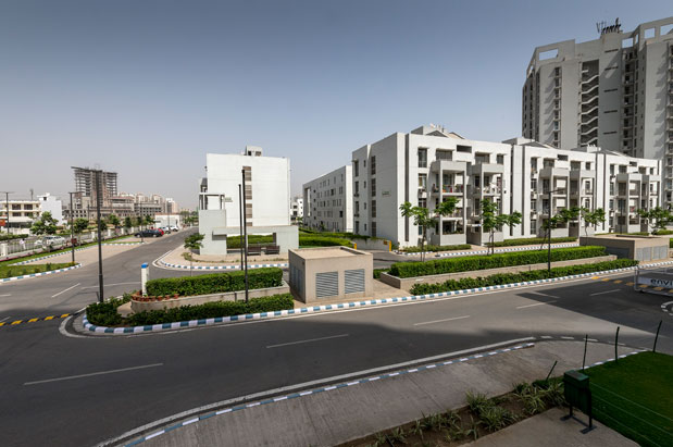 Boulevard Heights & Residences 