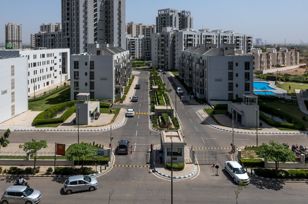 Boulevard Heights & Residences 